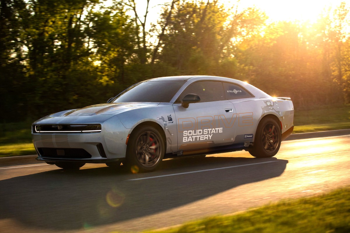 Stellantis Test Rack Stellantis test solid-state accu in Dodge Charger - EV Update