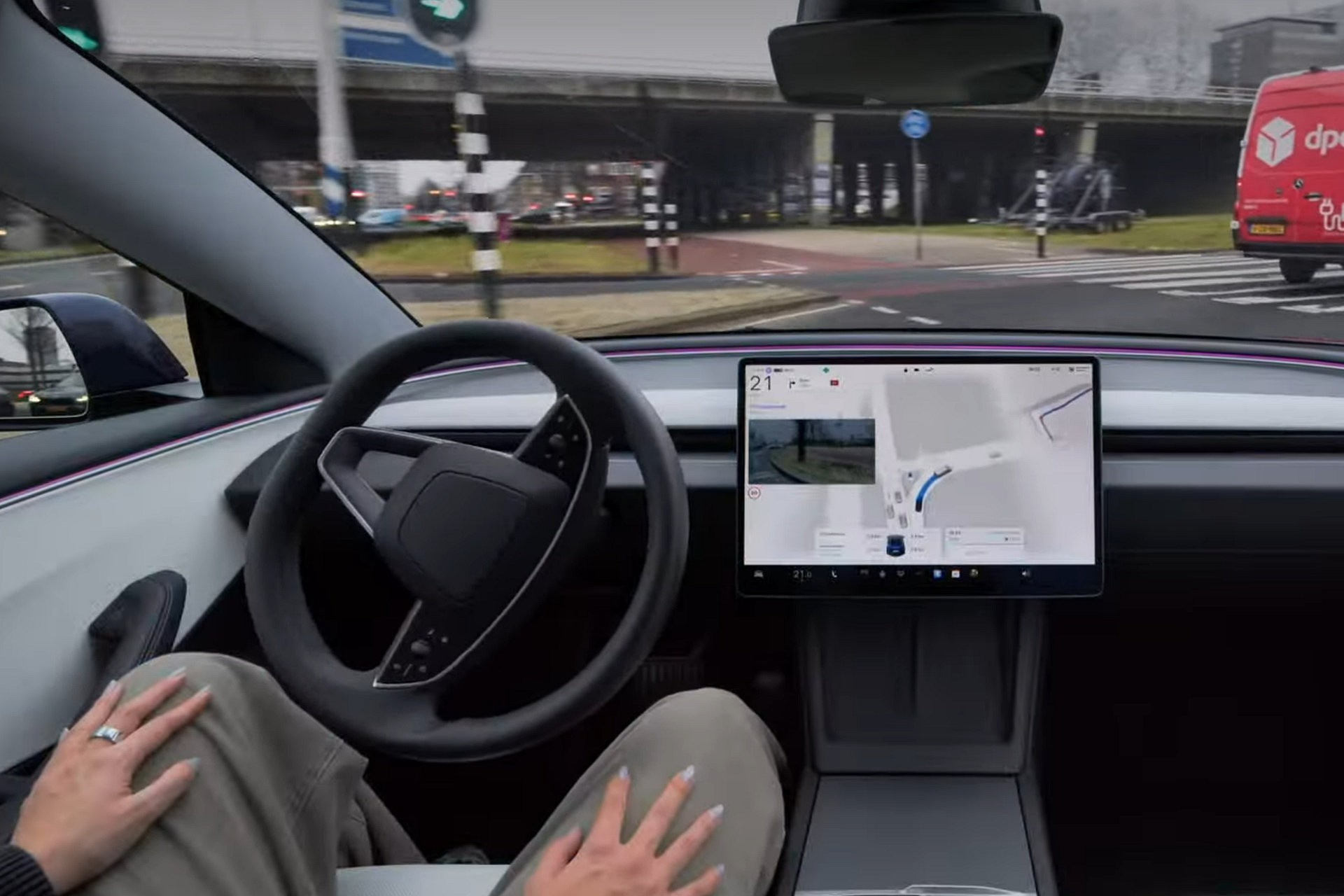 Tesla doet een stapje terug: Full Self-Driving heet nu Assisted Driving