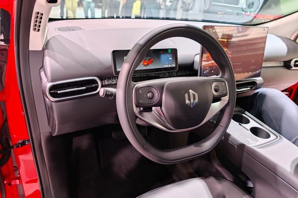De Leapmotor B03 komt naar Nederland. De hatchback biedt tot 390 kilometer WLTP-actieradius, maximaal 197 pk en een opgegeven laadtijd van 21 minuten.
