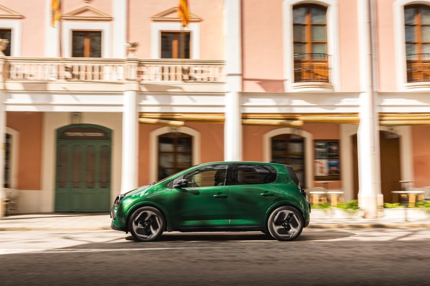 Review Renault Twingo: the next gamechanger - foto 1
