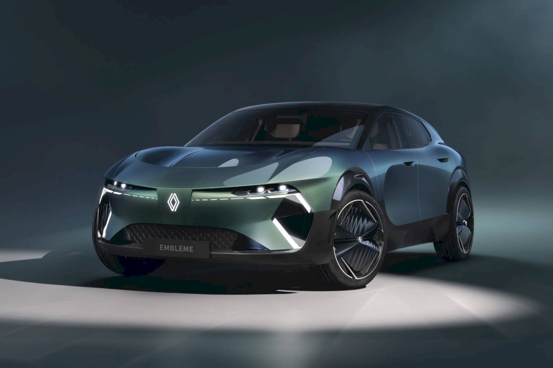 De Embleme is slechts een onderdeel van Renault’s elektrische toekomst