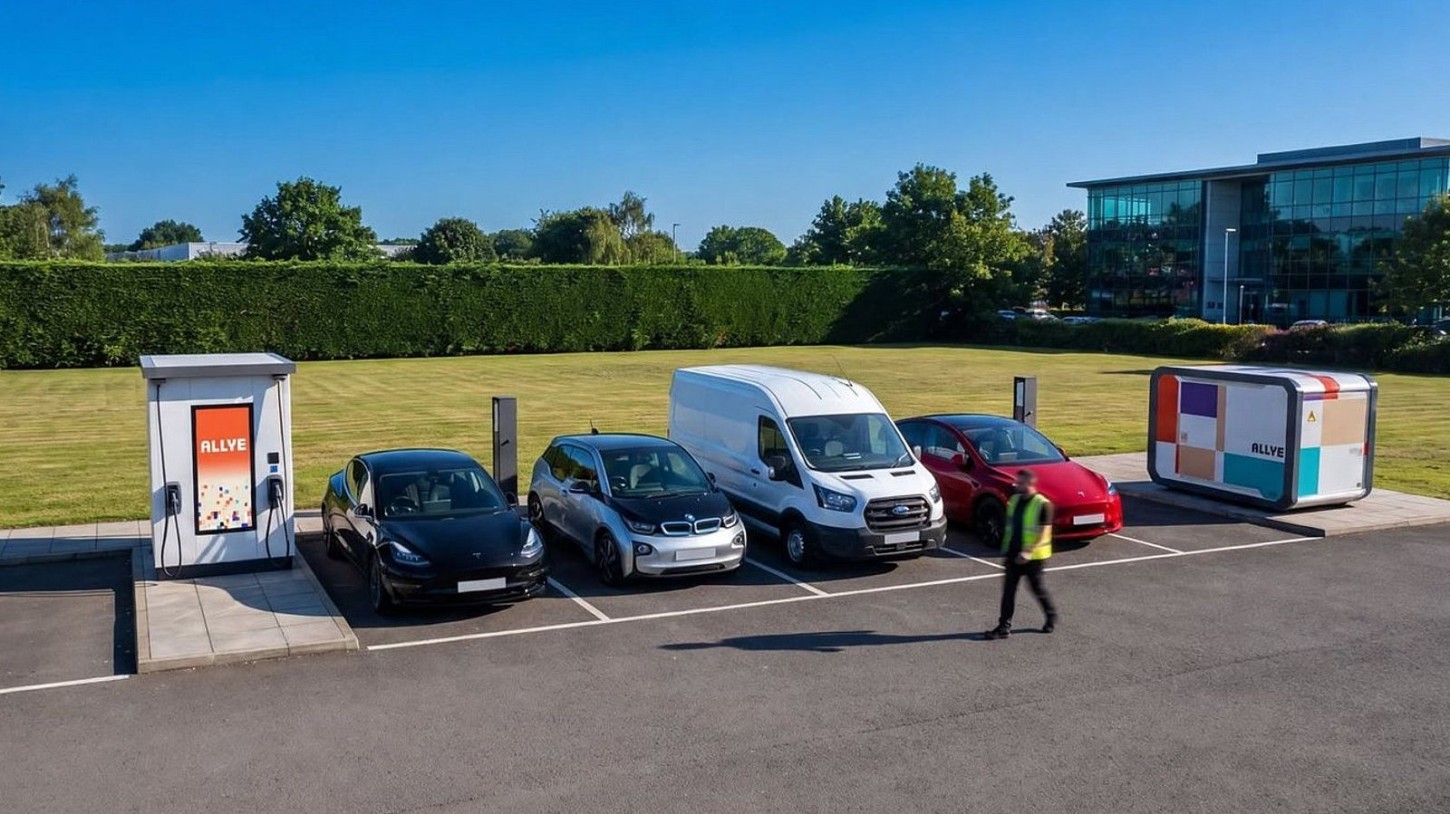 Snelladen zonder zware netaansluiting? Allye gebruikt oude EV-accu's als buffer voor snelladers tot 300 kW. Een oplossing voor locaties met netcongestie.