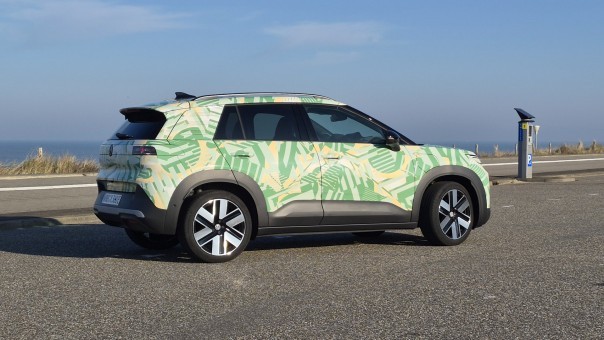 Bij de Volkswagen ID. Cross draait het om gebruikswaarde: 475 liter bagageruimte, 22 liter frunk en tot 1.200 kg trekgewicht. Nederlandse details volgen nog.