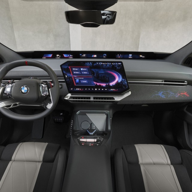 De BMW iX3 krijgt een M60-topversie met 612 pk, aangepaste aandrijving en onderstel.
