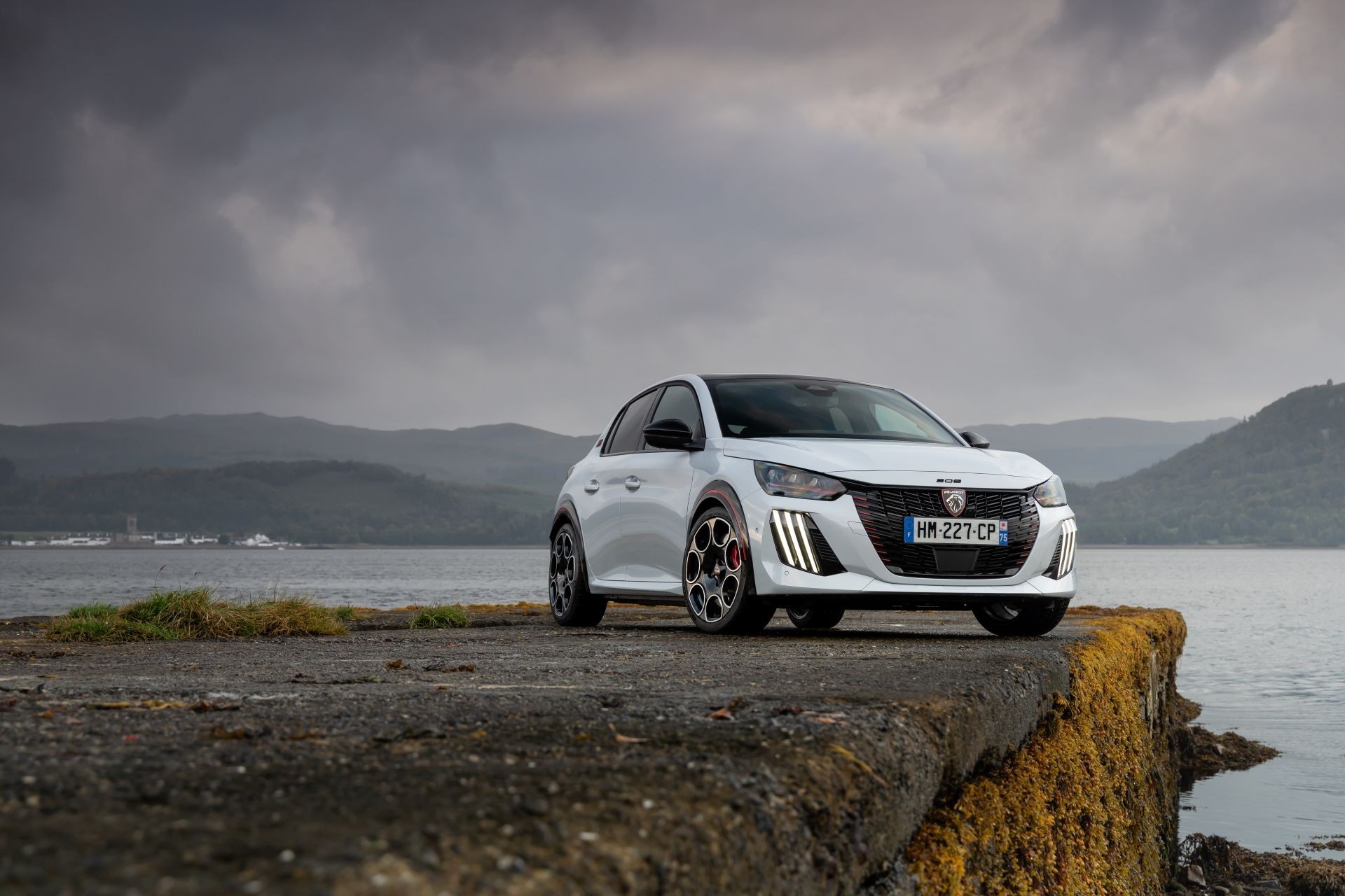 Review Peugeot E-208 GTi (2027): Heldendaden