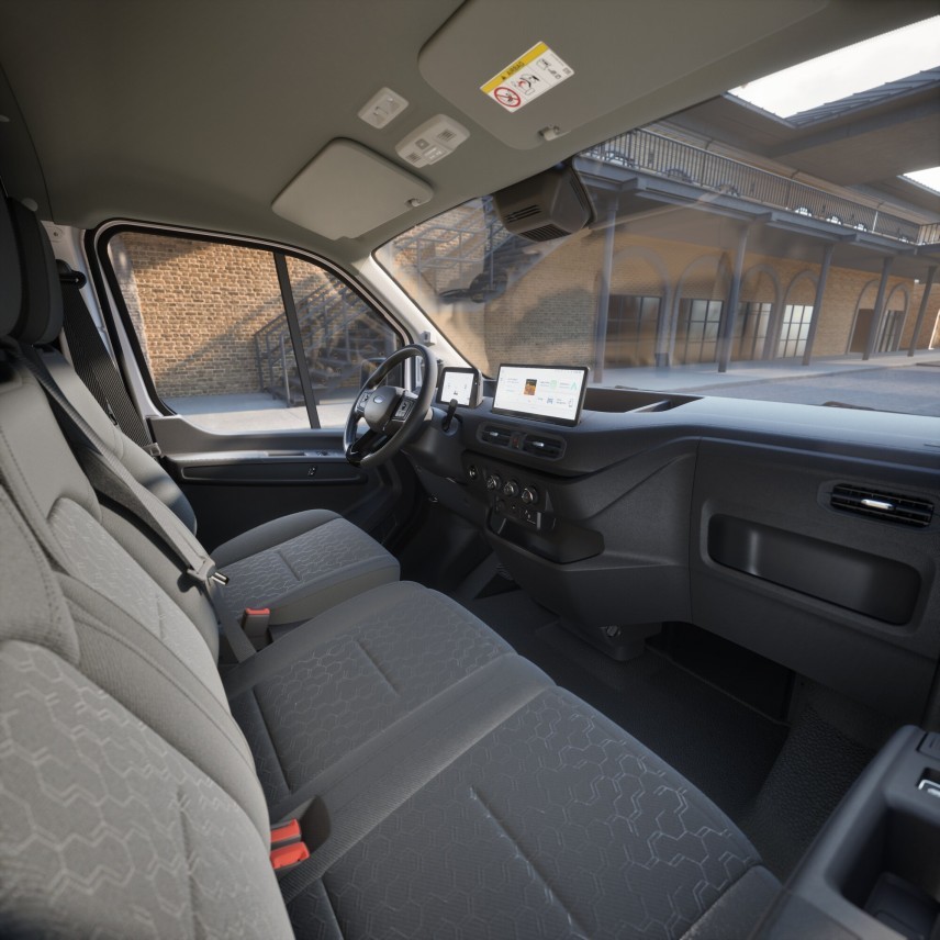 Farizon V7E versus Ford Transit City - foto 1