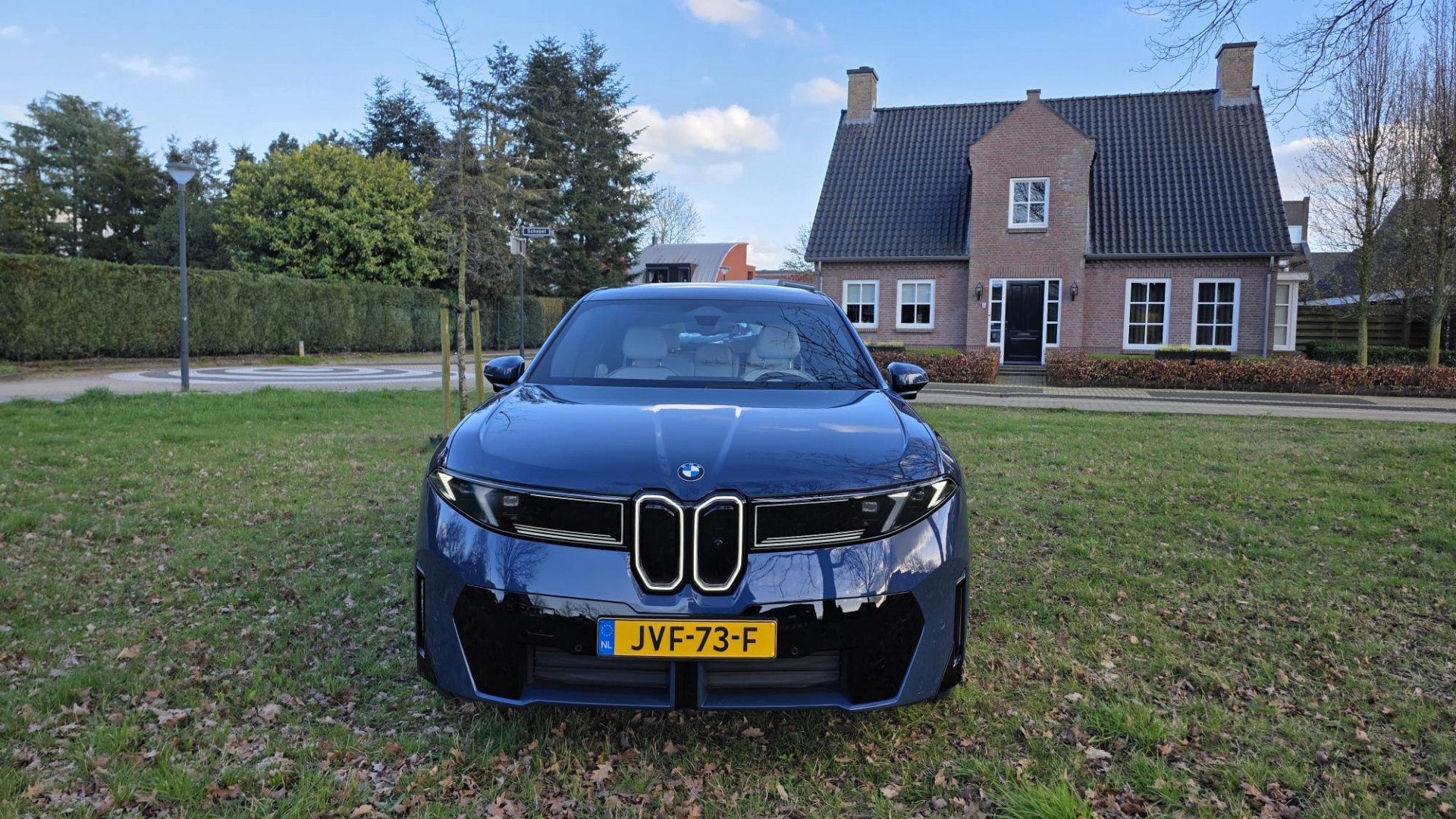 EV-verkoop Nederland blijft op peil, BYD, Tesla en BMW springen eruit in juni
