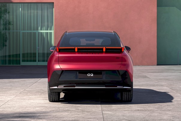 Lynk & Co 02