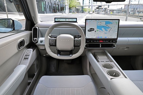 Hyundai geeft meer details over de Ioniq 3, met Pleos Connect, Gleo AI, nieuwe beelden en duidelijke verschillen met de N Line.