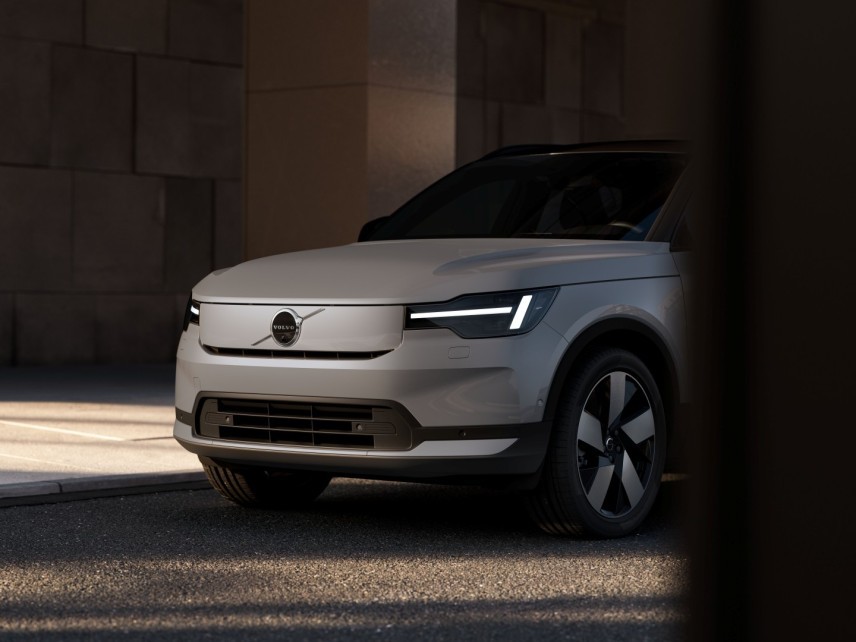 Volvo geeft EX40 nieuw gezicht: Volvo ontwerper Alain Snoodijk vertelt waarom - foto 1