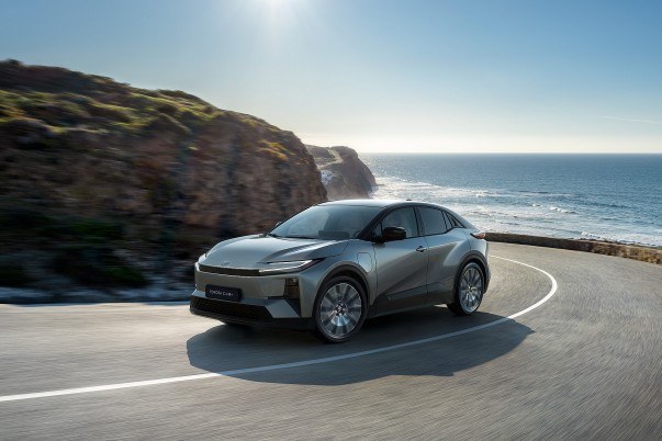 Verkoop elektrische Toyota C-HR+ start met rijk uitgeruste First Edition