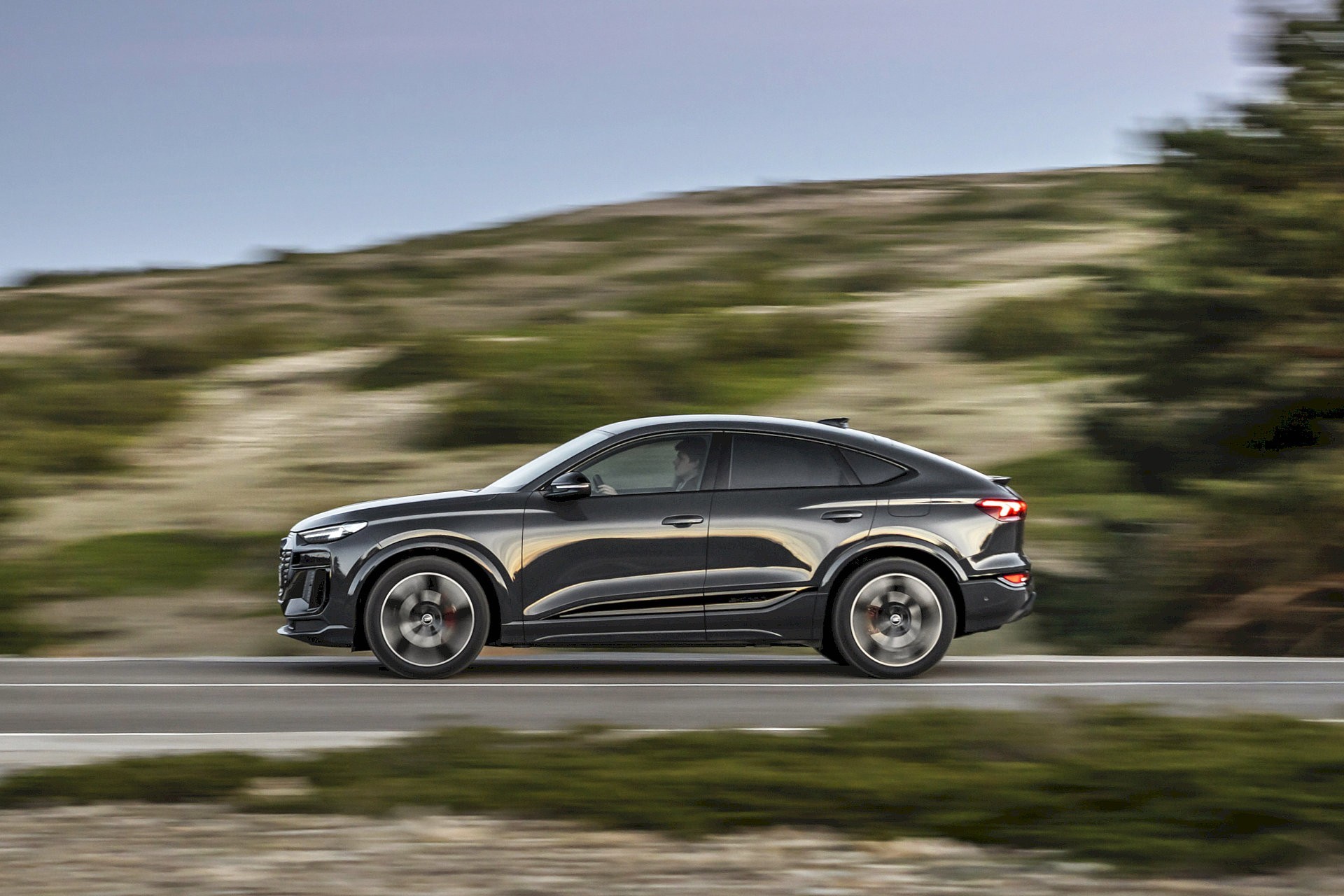 Audi Q6 Sportback e-tron: Sportiever, meer bereik en minder ruimte Audi Q6 Sportback e-tron: Sportiever, meer bereik en minder ruimte