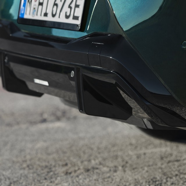 De BMW iX3 krijgt een M60-topversie met 612 pk, aangepaste aandrijving en onderstel.