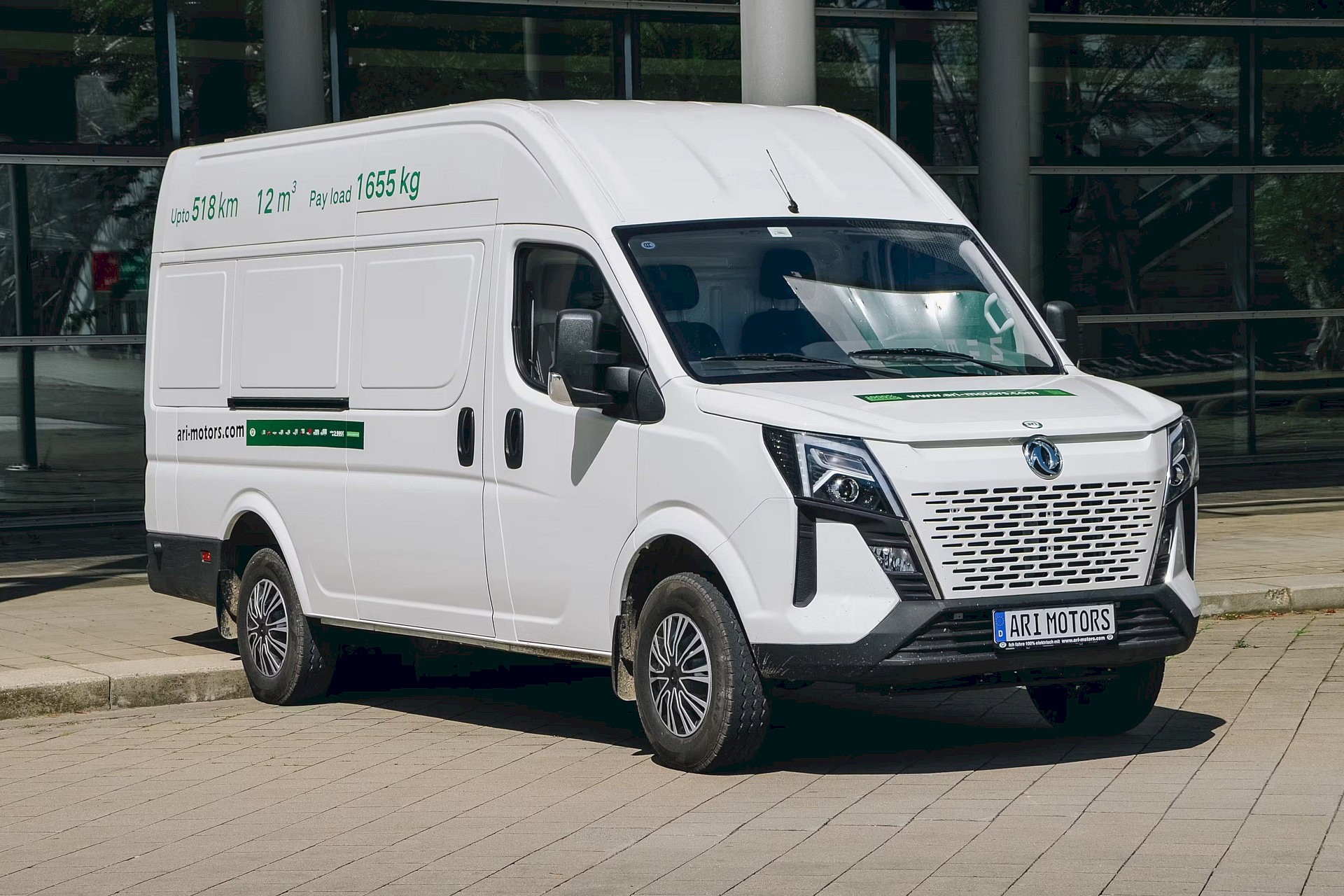 ARI 1710: Grote en eigenzinnige bestelauto met Chinese roots ARI 1710: Grote en eigenzinnige bestelauto met Chinese roots
