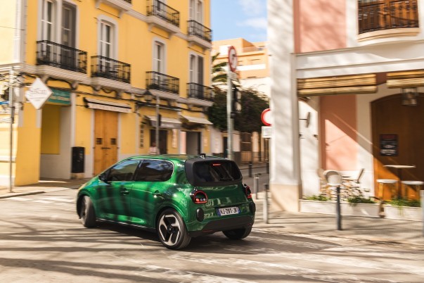 Review Renault Twingo: the next gamechanger - foto 3