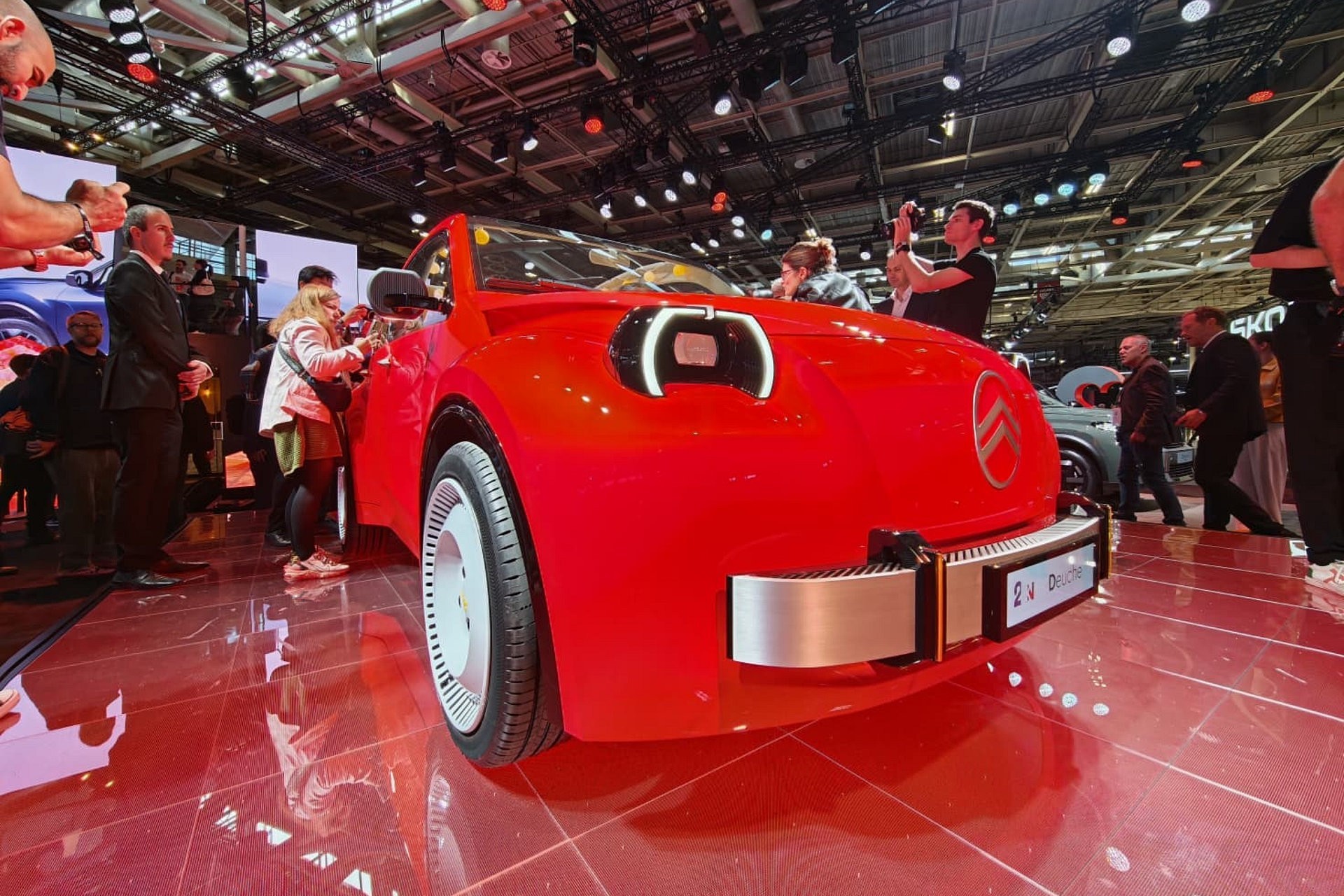 Citroën onthult elektrische 2CV Concept met richtprijs van € 15.000