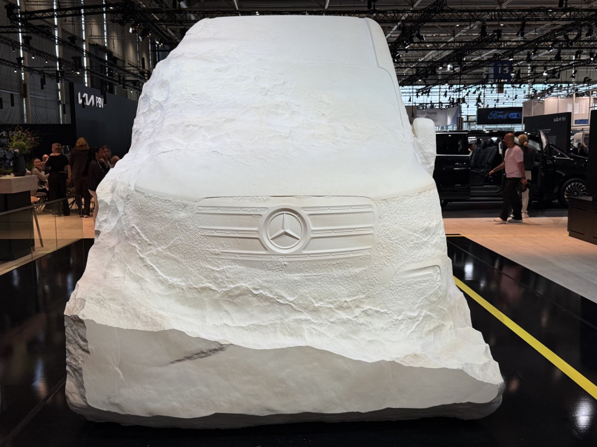 Mercedes beitelt toekomst van de Sprinter