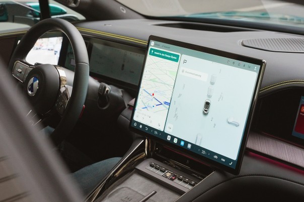 Denza wil de Z9 GT in 2027 via een software-update God’s Eye-rijassistentie voor stadsverkeer geven. De hardware is al aanwezig, goedkeuring ontbreekt nog.
