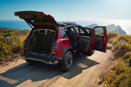 Renault 4 E-Tech Electric Plein Sud – met open dak - nu te bestellen vanaf 37.090 euro