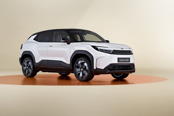 elektrische Toyota Urban Cruiser SUV