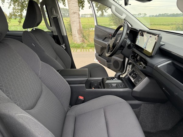 Review Toyota Hilux Electric: prima werkpaard, zolang je niet te ver hoeft - foto 3