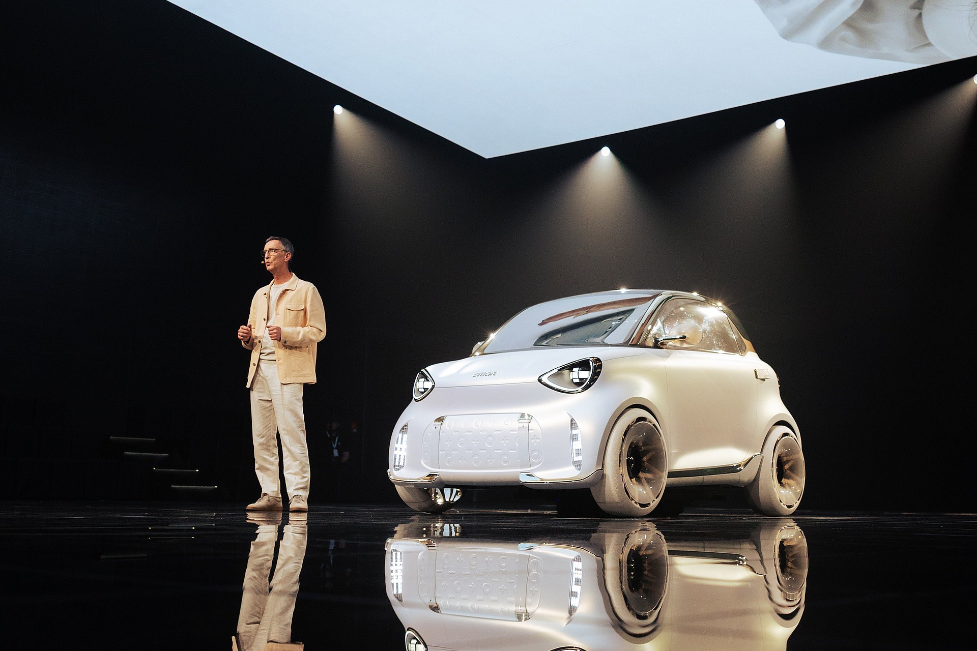Smart Concept #2 onthuld met 2,79 meter lengte en bijna 300 kilometer bereik