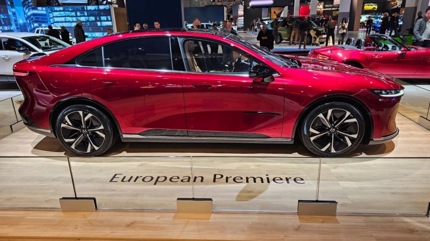 elektrische Mazda 6e onthuld op Autosalon Brussel