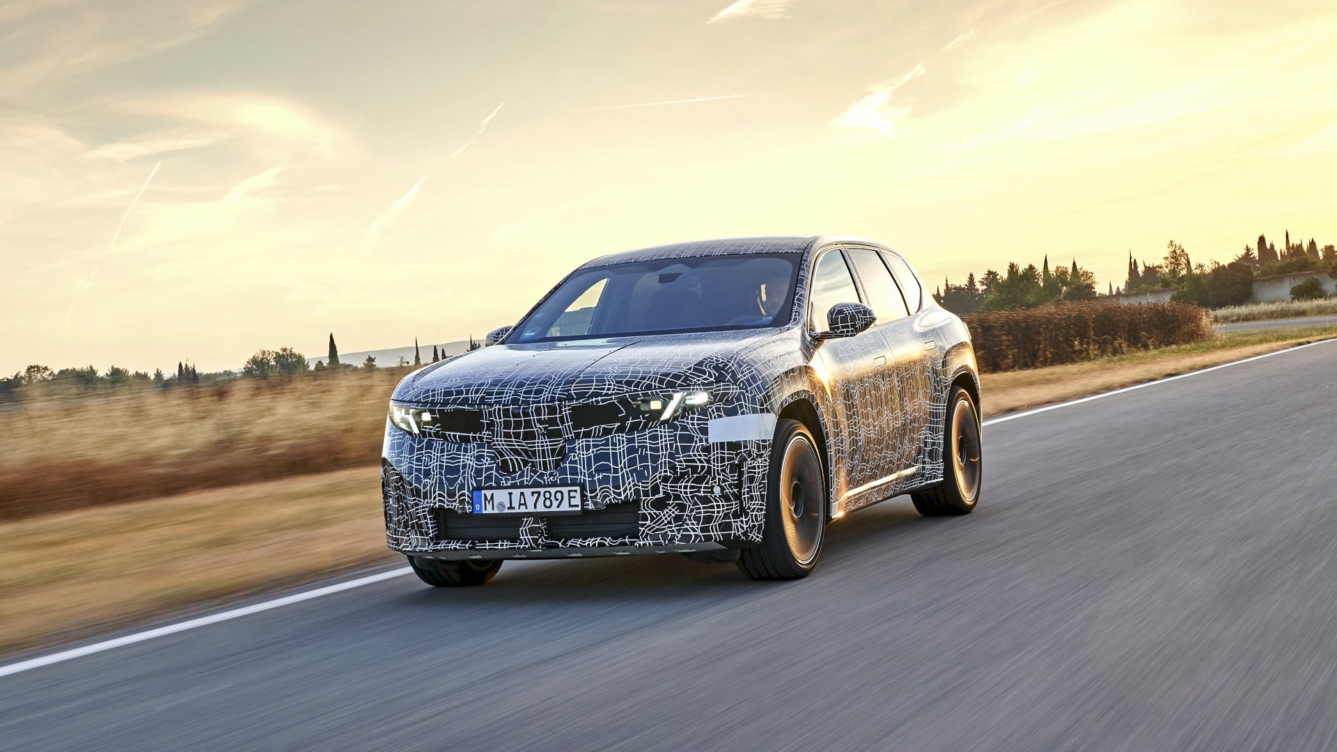 Nieuwe BMW iX3: tot 800 kilometer bereik en snelladen met 400 kW