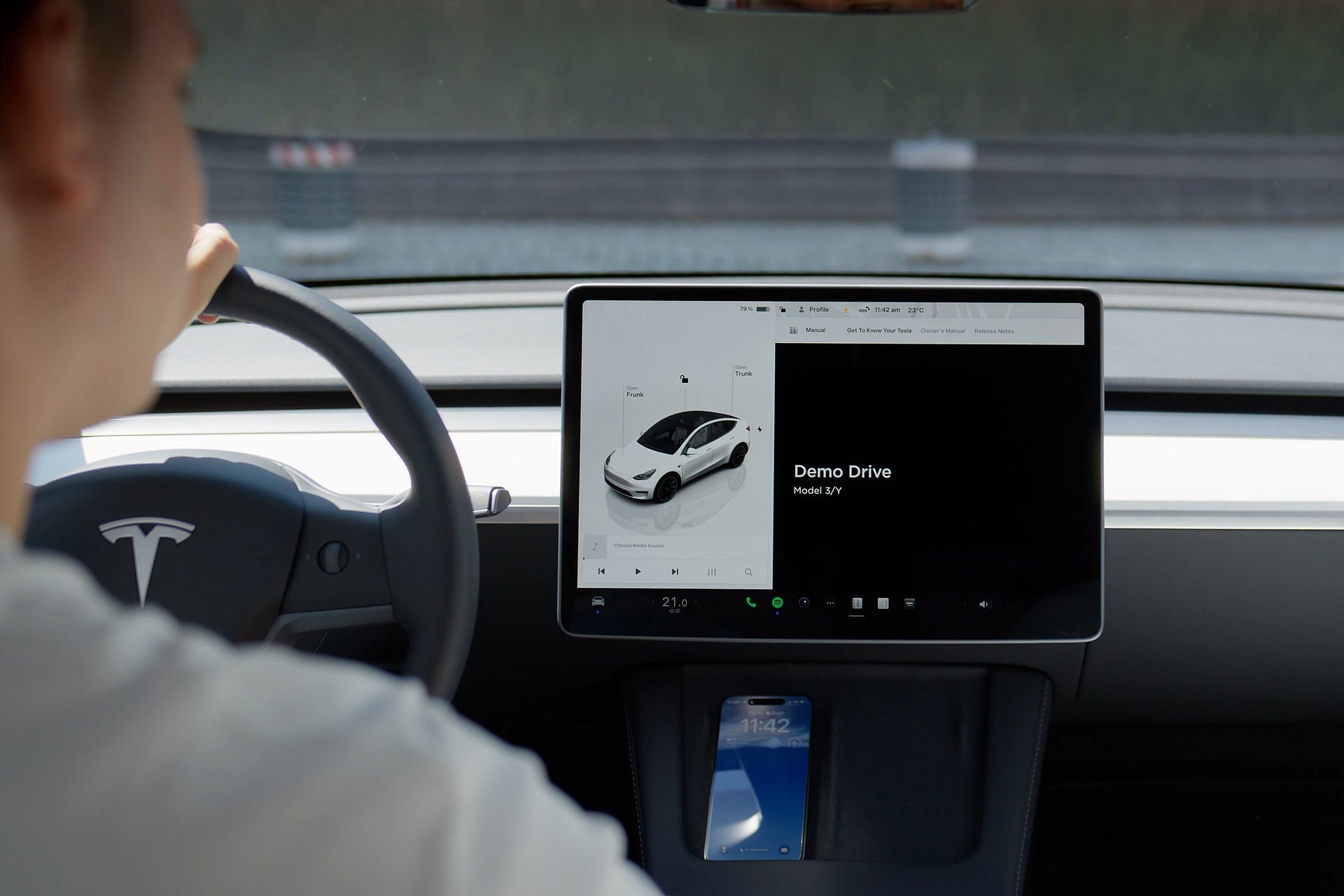 Tesla opent nieuwe locaties voor self-serve testritten in Nederland