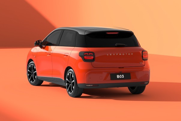 De Leapmotor B03 komt naar Nederland. De hatchback biedt tot 390 kilometer WLTP-actieradius, maximaal 197 pk en een opgegeven laadtijd van 21 minuten.
