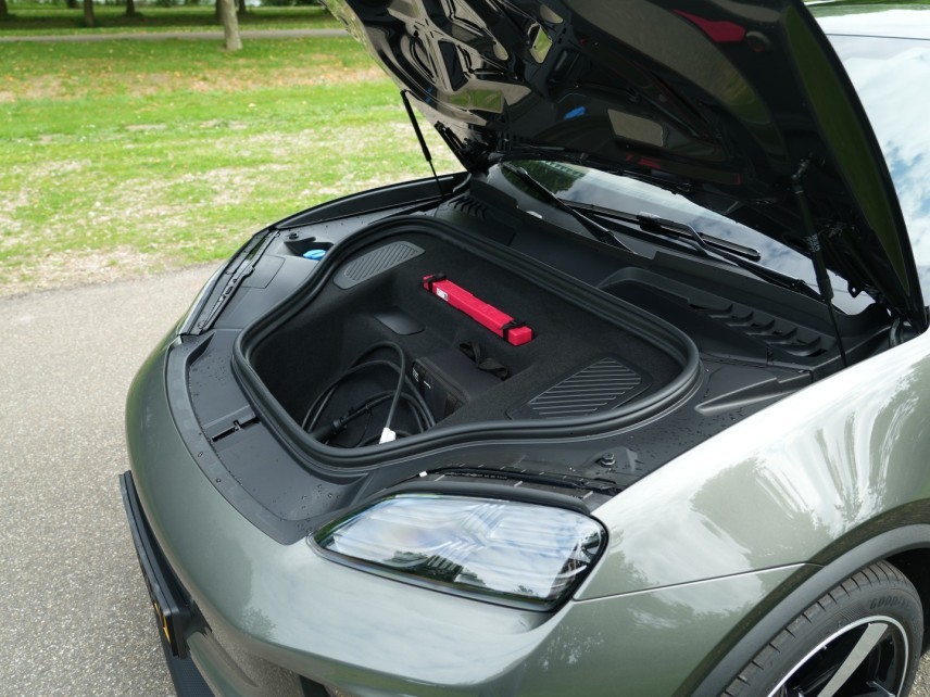 Review Porsche Macan Electric: schrikbeeld dat razendsnel verdampt - foto 1