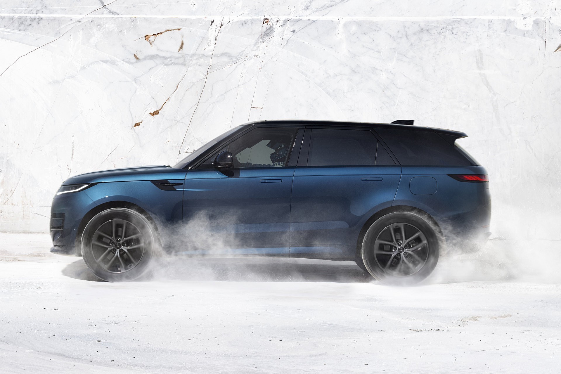 Range Rover Sport Electric: 100 pk extra of liever meer luxe?