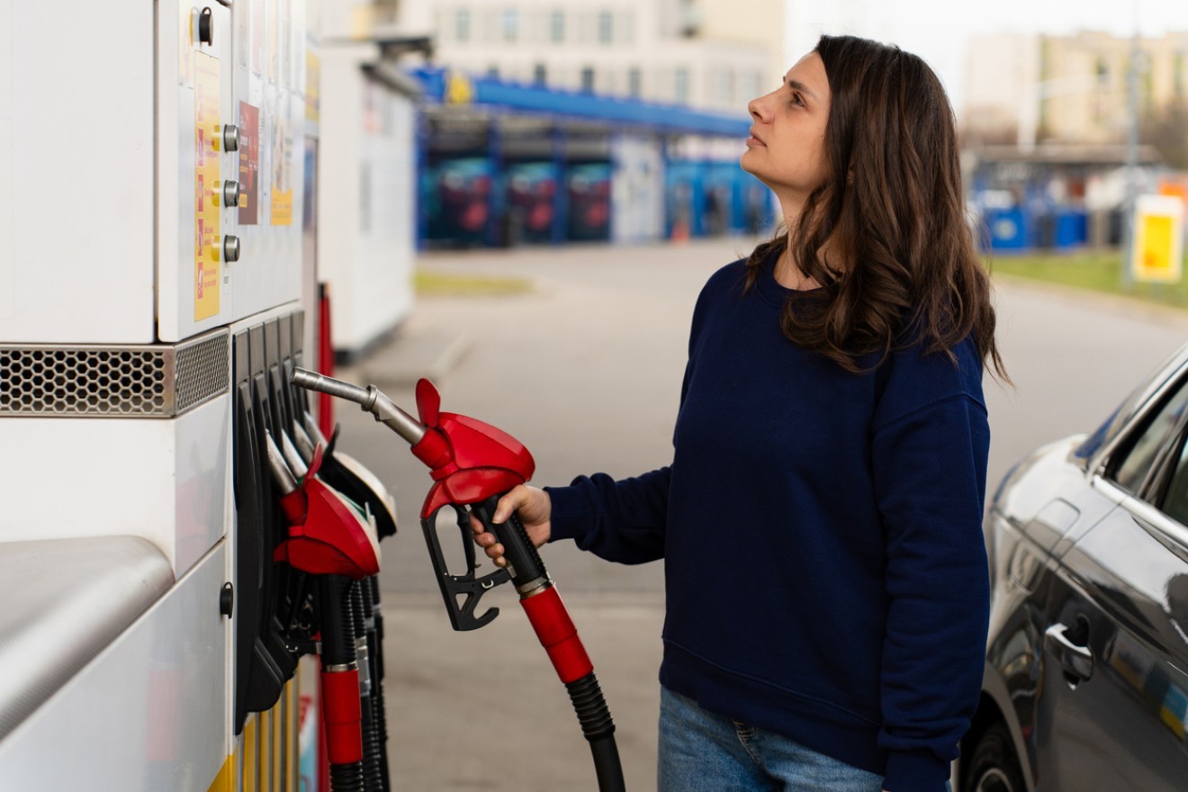 Kiezen we door de brandstofprijzen sneller voor EV?