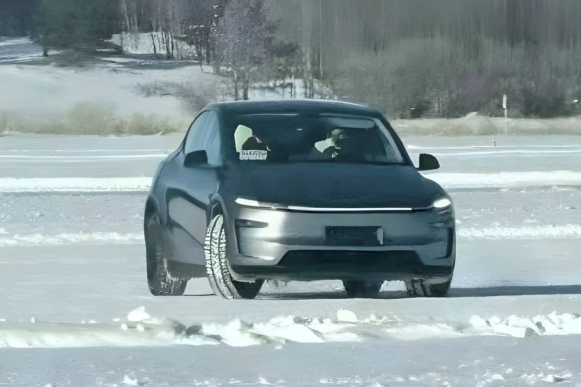 Tesla Model Y facelift (Juniper) gespot zonder camouflage: dit is wat we weten