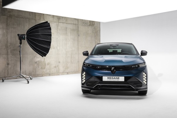 Renault Megane vernieuwd: grotere accu, sneller laden én V2G - foto 2