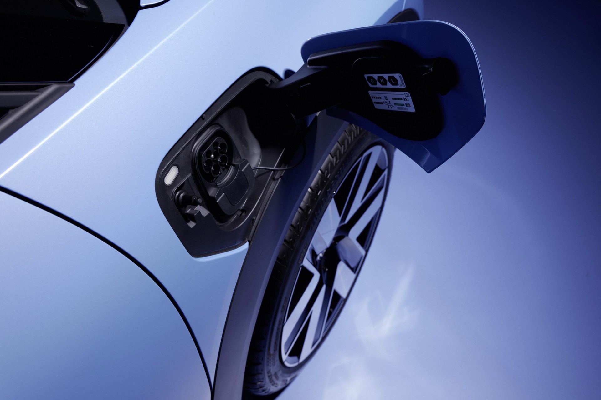 Elektrische auto passeert benzine in Nederland: 41 procent van nieuwverkopen in 2025