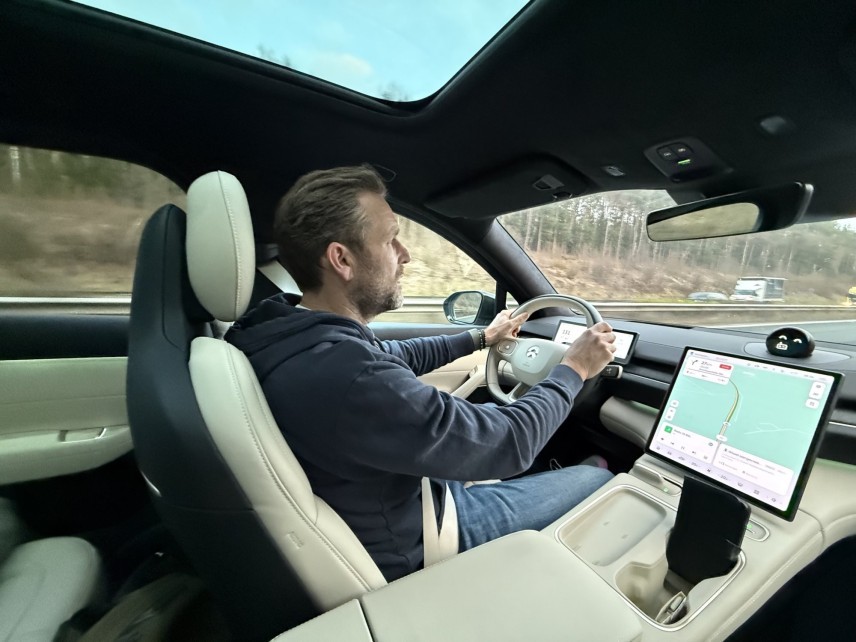 Review NIO EL6: Ja BaaS! - foto 1