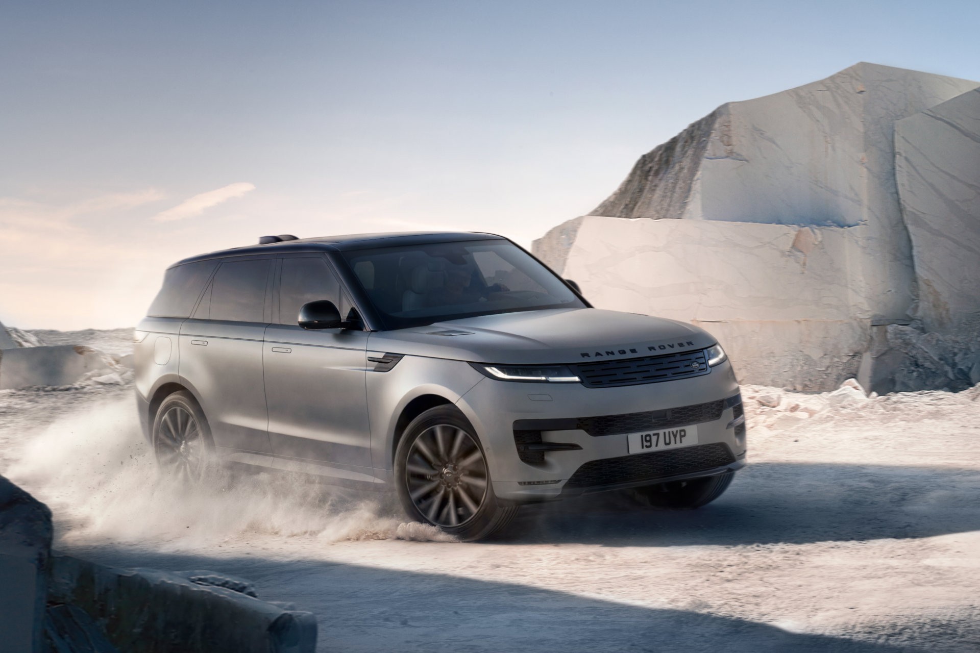 Range Rover Sport Electric ruim € 40.000 goedkoper dan zijn grote broer