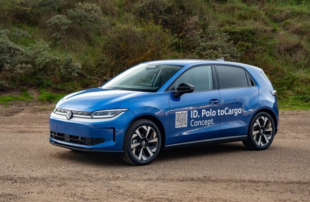 Volkswagen maakt van de ID. Polo een toCargo met 1.200 liter laadruimte. Veel extra volume levert dat niet op, wel een vlakke en afgescheiden laadruimte.