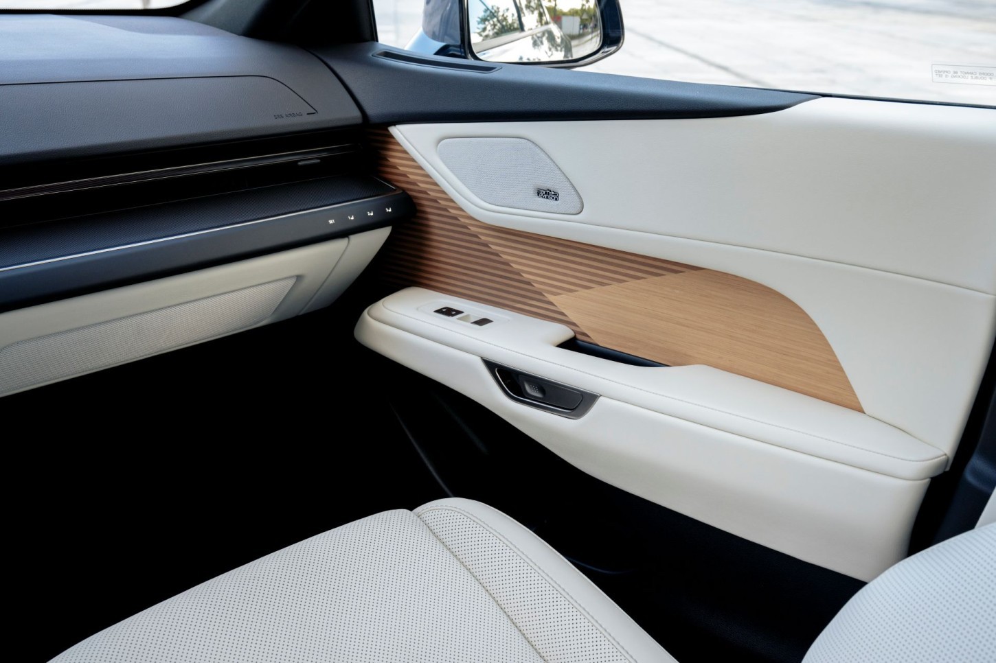 Rij-impressie Lexus ES: Tussen kunst en rust - foto 1