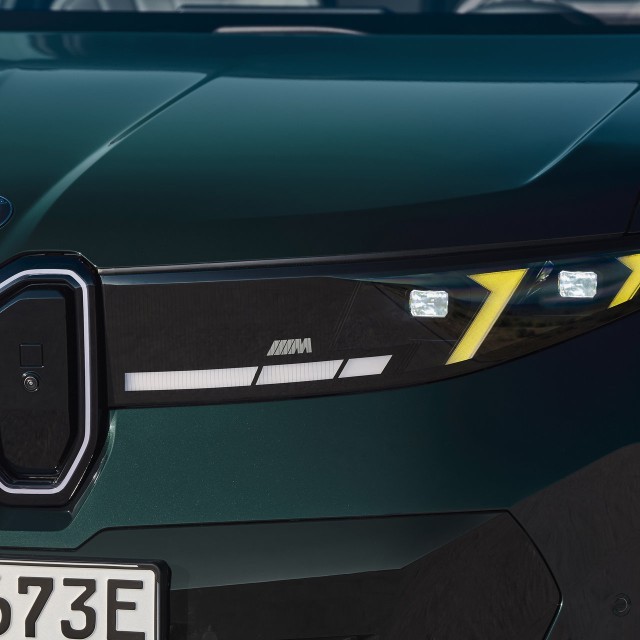 De BMW iX3 krijgt een M60-topversie met 612 pk, aangepaste aandrijving en onderstel.