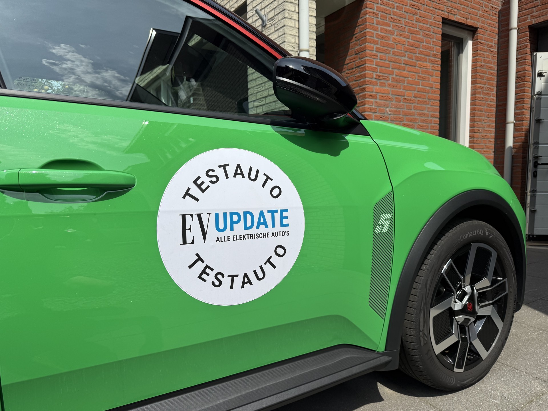 Onze nieuwe duurtestauto: de Renault 5 E-Tech Electric in Vert Pop!