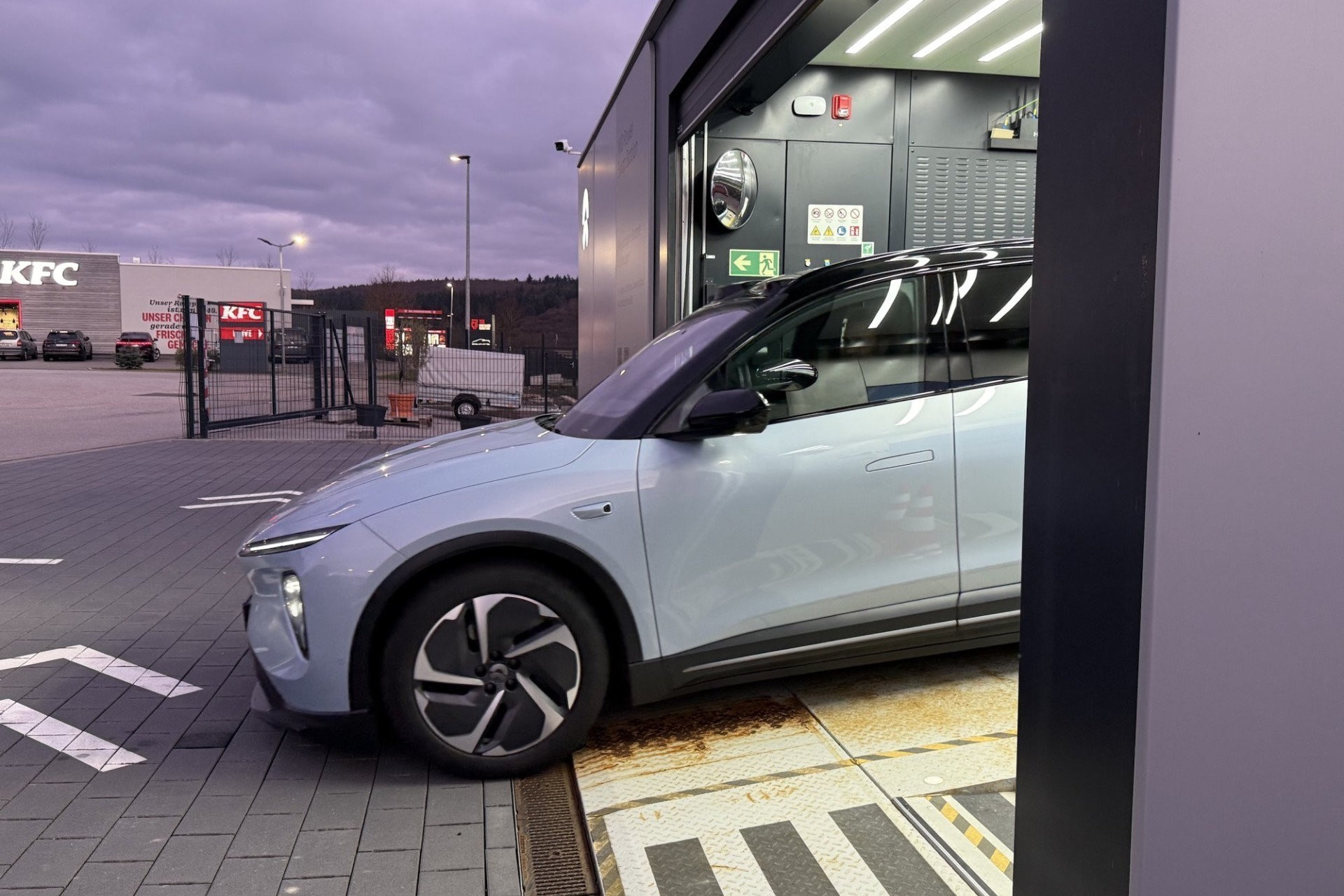 Geely neemt belang van 30 procent in Nio Power en wil auto's voor accuwisselen ontwikkelen