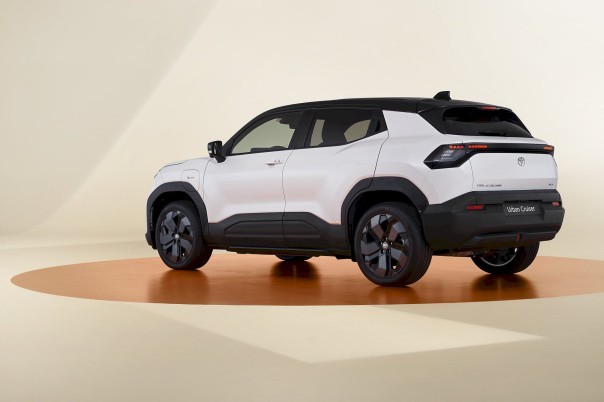 elektrische Toyota Urban Cruiser SUV