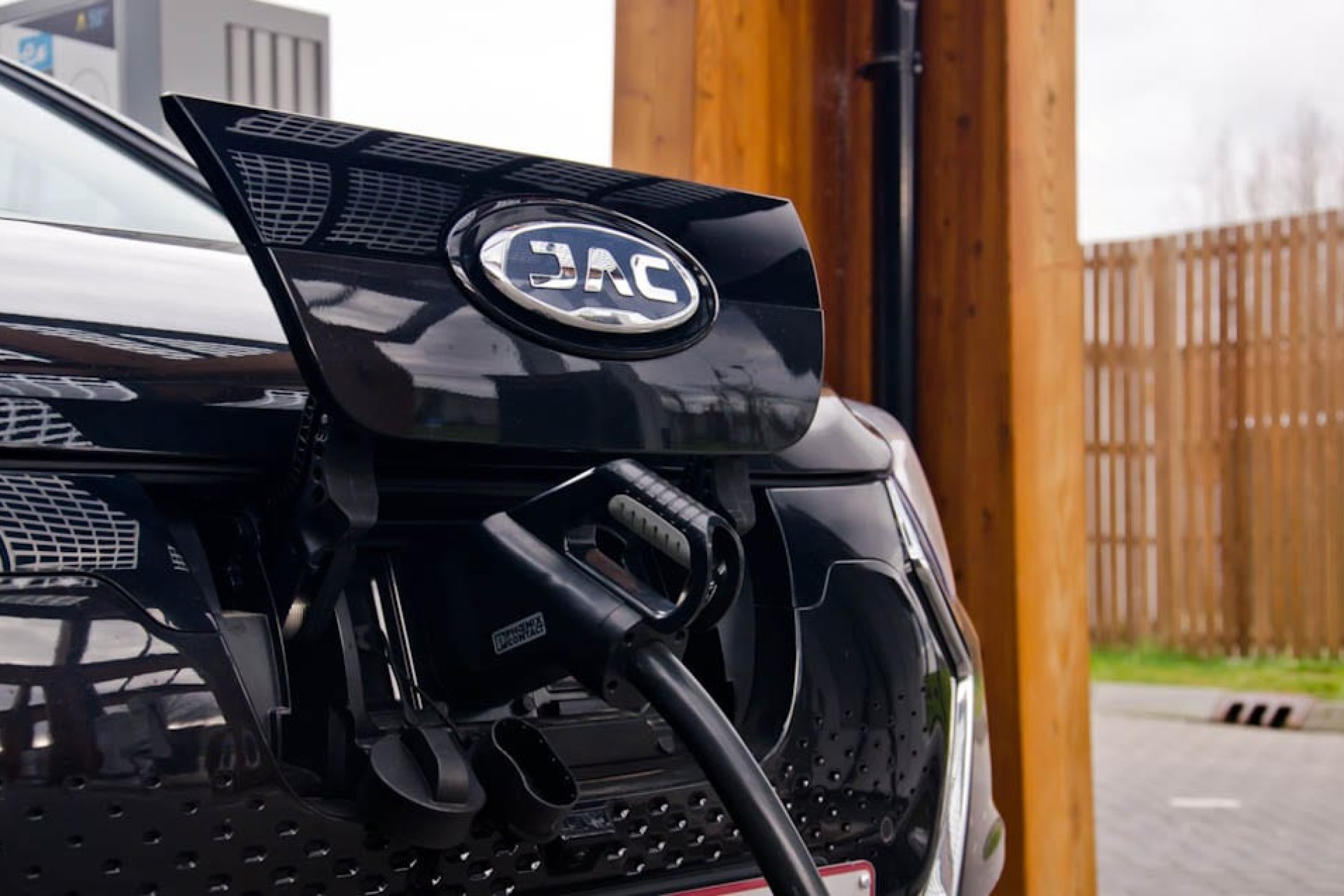 Primeur: JAC (Volkswagen) eerste productieauto met natrium-ion batterij