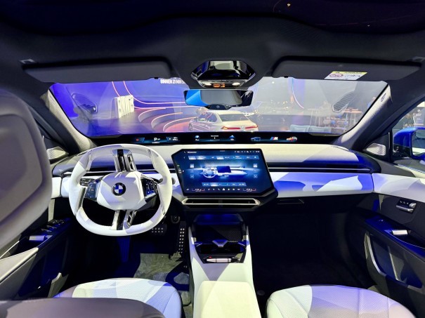 Eerste kennismaking BMW i3: 912 kilometer actieradius en 400 kW snelladen - foto 5