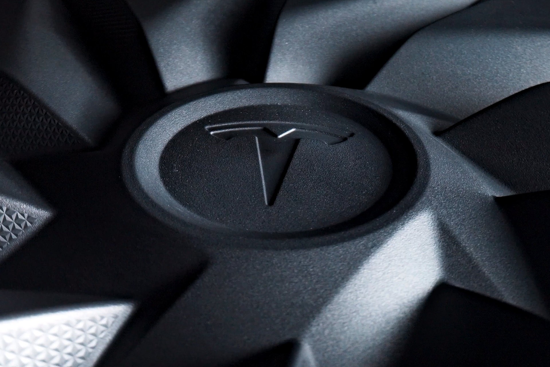 Goedkopere Tesla Model Y: morgen weten we hopelijk meer
