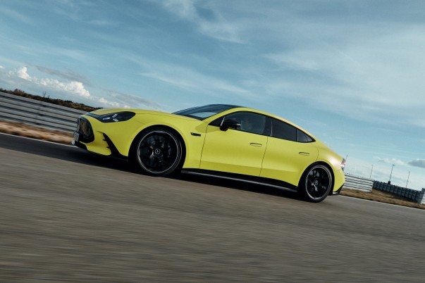 Mercedes-AMG GT 4-Deurs Coupé onthuld met 1.169 pk en 600 kW snelladen - foto 3