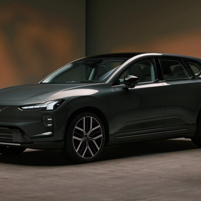 Volvo EX60