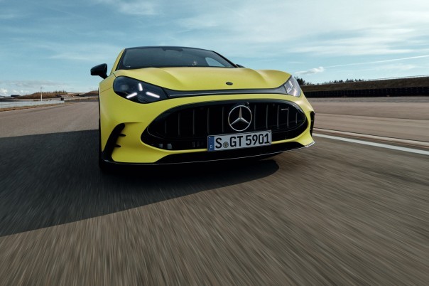 Mercedes-AMG GT 4-Deurs Coupé onthuld met 1.169 pk en 600 kW snelladen - foto 2